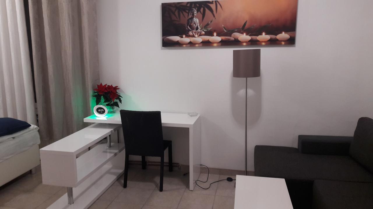 فندق Ubytovani-Plzen-Can المظهر الخارجي الصورة